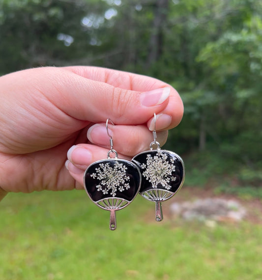Lace & Shadow – Queen Anne’s Lace Silver Earrings
