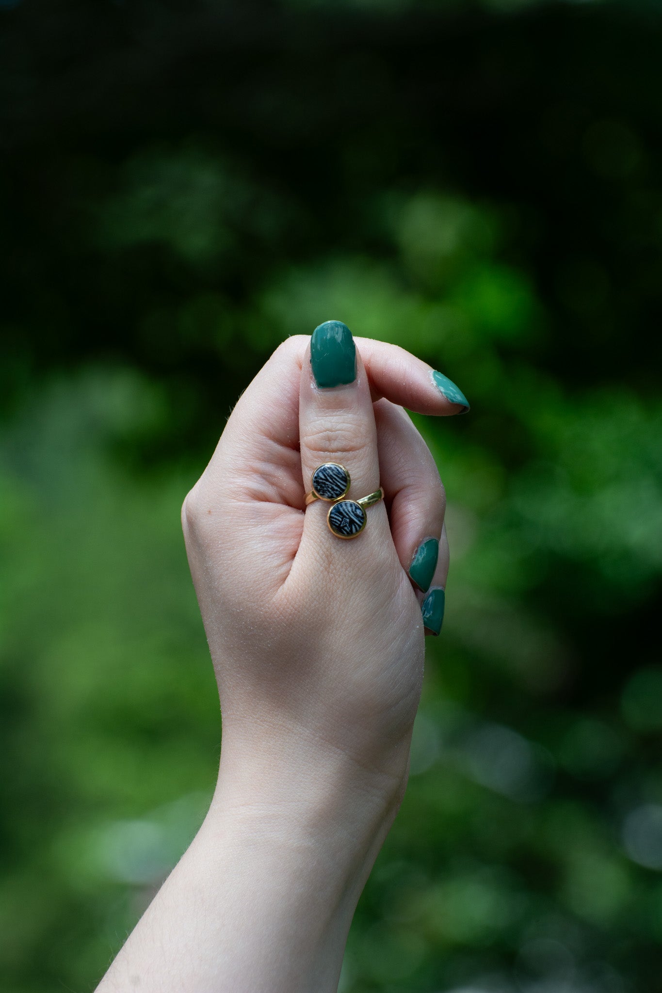 Twin Currents Ring