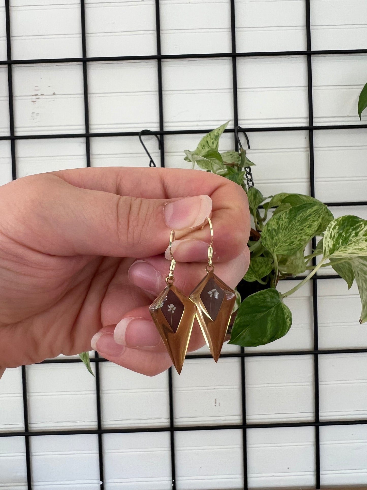 The Queen’s Trace - Gold Earrings